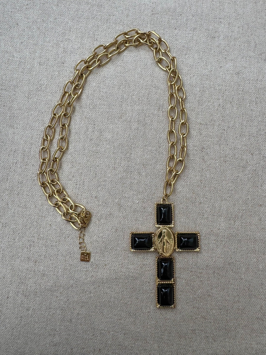 Collier Adam